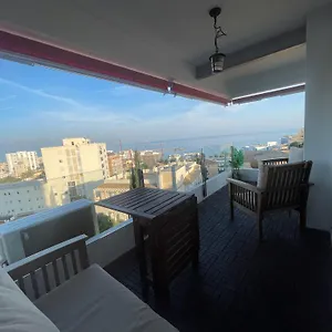 Apartamento En Urbanización Con Fantásticas Vistas, Benalmádena